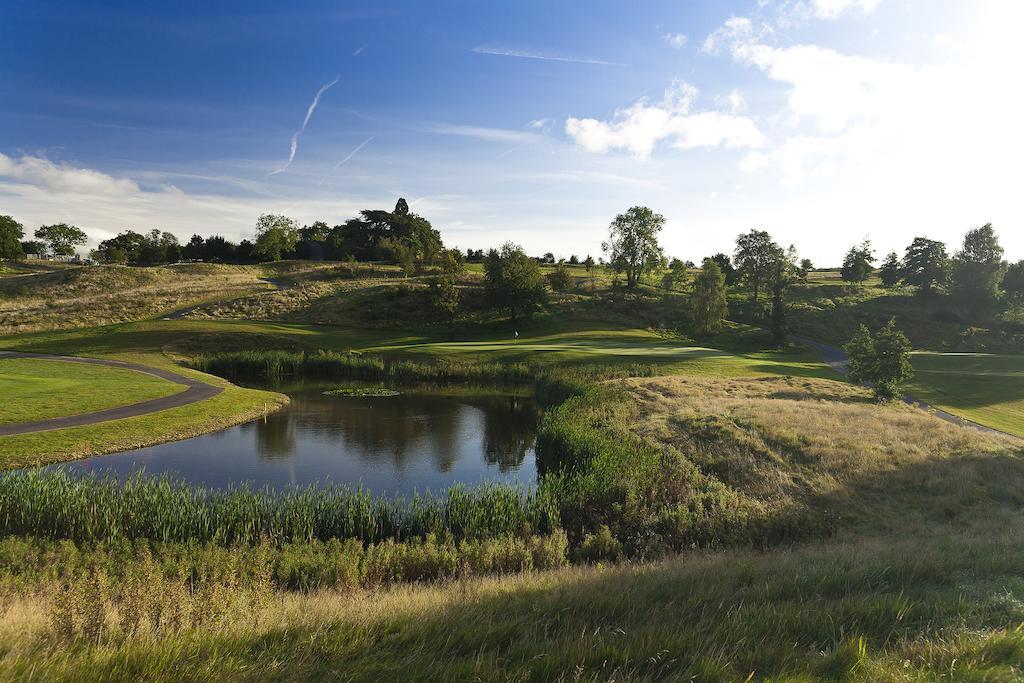凯尔特庄园度假村酒店 纽波特 外观 照片 The 13th hole at The Grove